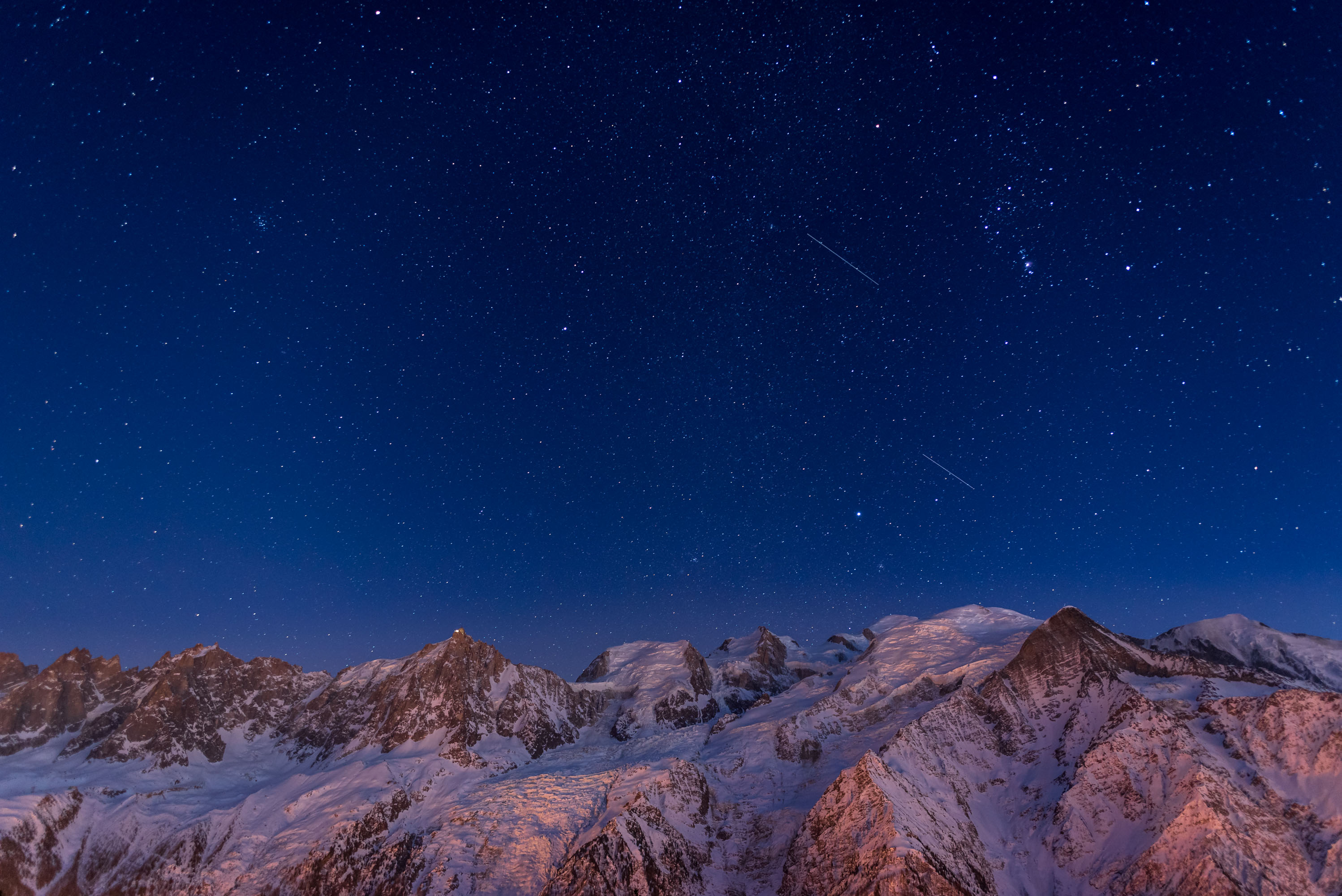 Nuit étoilée sur le Mont-Blanc